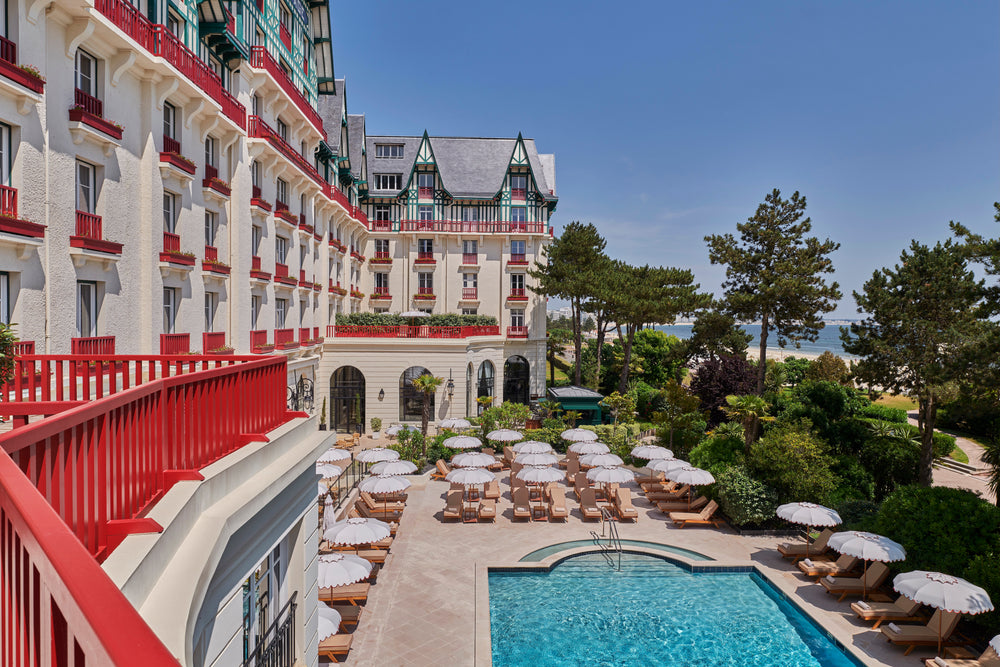 2 nights at the Hermitage & ORA Experience - Deluxe Sea View Room